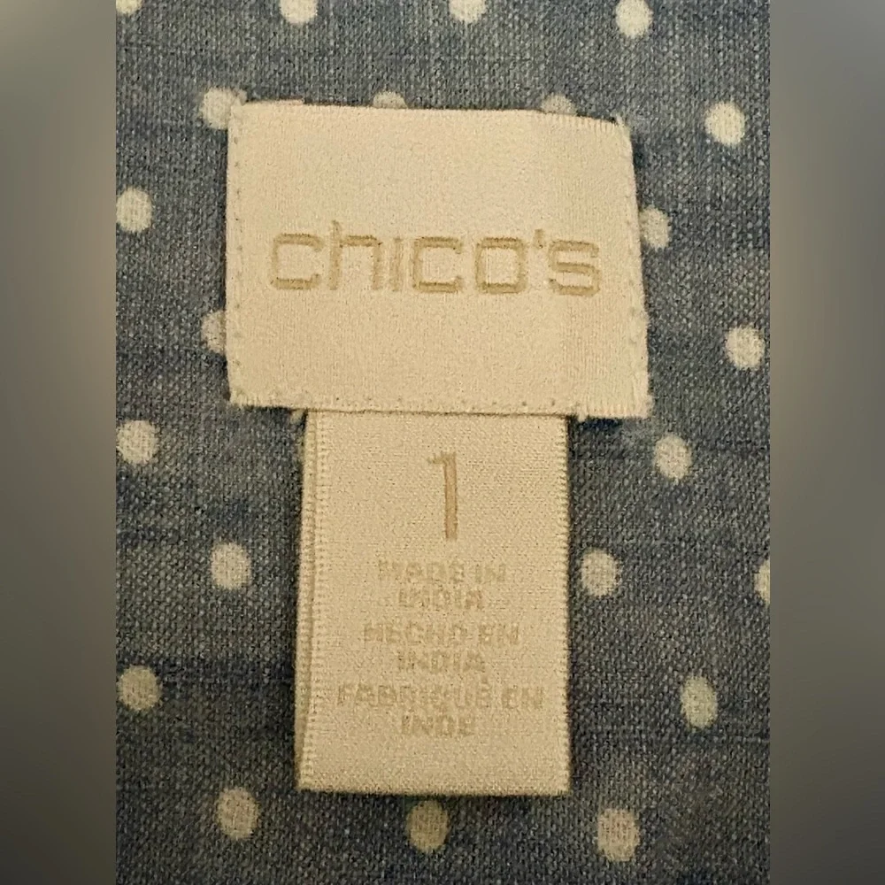 Chico’s size 1 (medium) sleeveless blouse, EUC - Picture 3 of 4